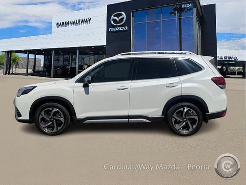 Crystal White Pearl 2022 Subaru Forester Touring