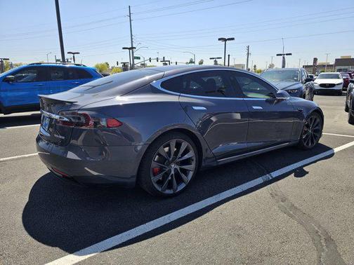 2020 Tesla Model S Performance