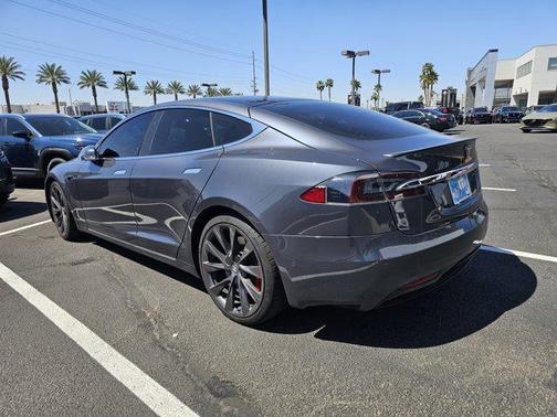 2020 Tesla Model S Performance
