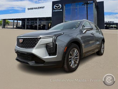 2025 Cadillac XT4 Premium Luxury