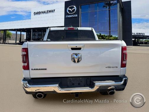 Ivory White Tri-Coat Pearlcoat 2023 RAM 1500 Laramie