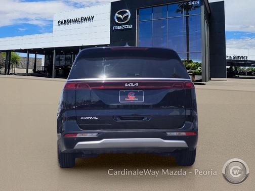 Aurora Black Pearl 2024 Kia Carnival LX