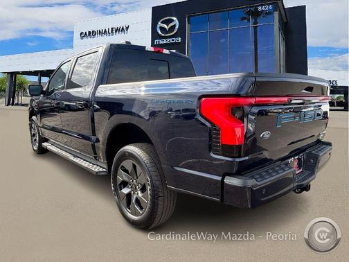 2023 Ford F-150 Lightning LARIAT