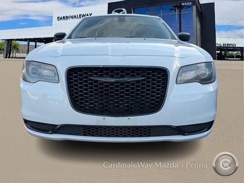 2021 Chrysler 300 Touring