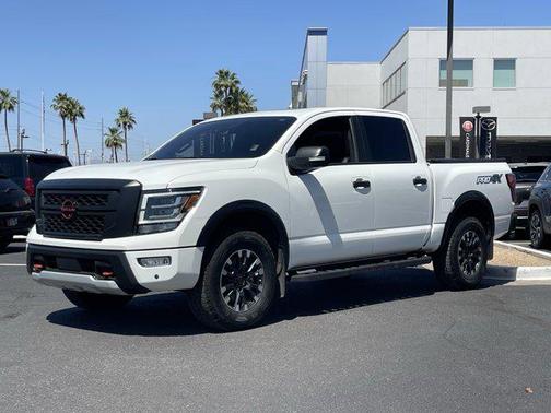 2024 Nissan Titan PRO-4X