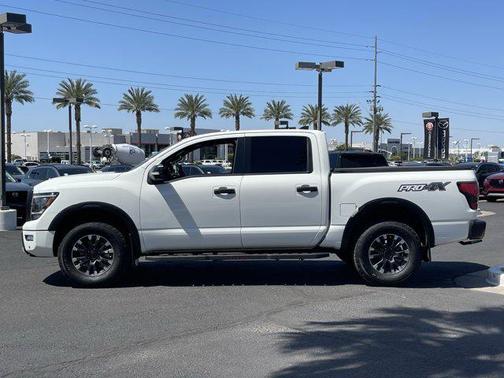 2024 Nissan Titan PRO-4X