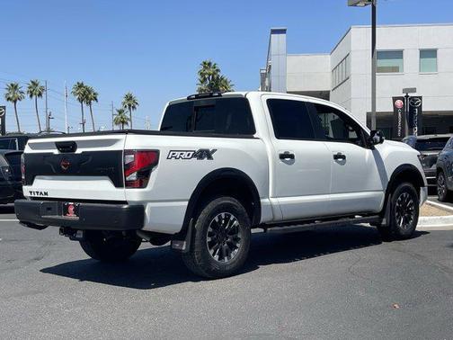2024 Nissan Titan PRO-4X