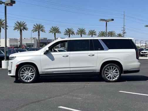 2024 Cadillac Escalade ESV Premium Luxury