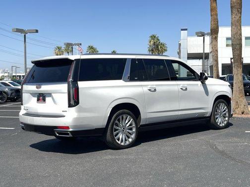 2024 Cadillac Escalade ESV Premium Luxury