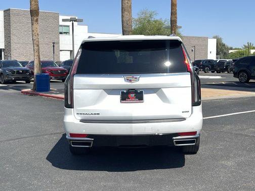 2024 Cadillac Escalade ESV Premium Luxury