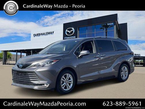 2022 Toyota Sienna Platinum 7 Passenger