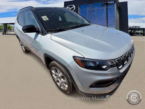 Silver Zynith Metallic Clearcoat 2025 Jeep Compass Limited