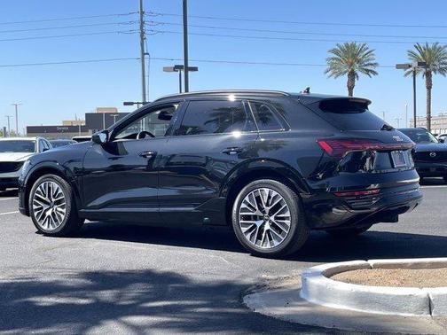 2024 Audi Q8 e-tron Premium Plus