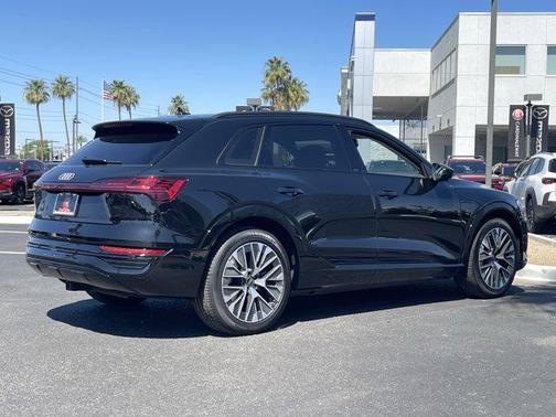 2024 Audi Q8 e-tron Premium Plus