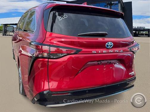 2023 Toyota Sienna Platinum 7 Passenger