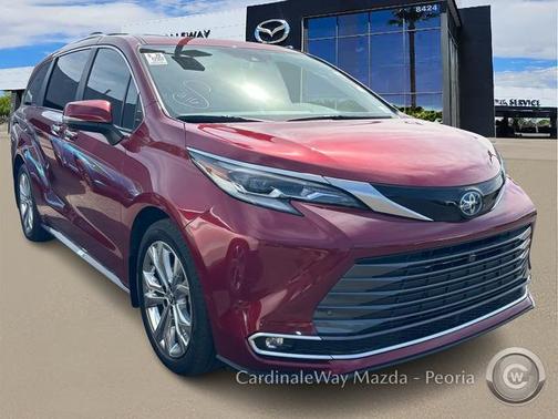 2023 Toyota Sienna Platinum 7 Passenger