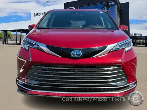 2023 Toyota Sienna Platinum 7 Passenger