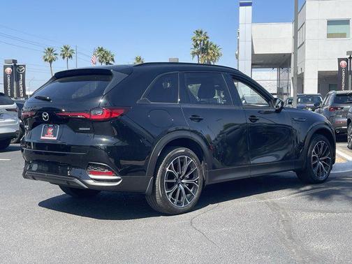 2025 Mazda CX-70 PHEV Premium Package