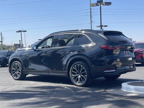 2025 Mazda CX-70 PHEV Premium Package