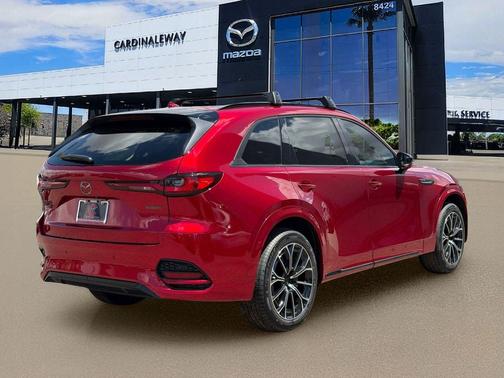 Soul Red Crystal Metallic 2026 Mazda CX-70 3.3 Turbo S Premium Plus