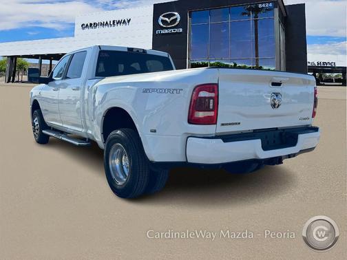 2023 RAM 3500 Big Horn Crew Cab 4x4 8' Box