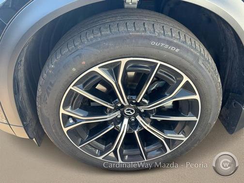 2025 Mazda CX-70 PHEV Premium Package
