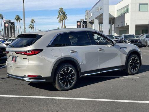2025 Mazda CX-90 PHEV Premium Plus