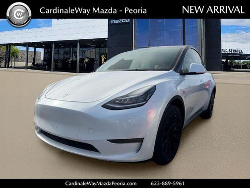 Pearl White Multi-Coat 2022 Tesla Model Y Long Range Dual Motor All-Wheel Drive
