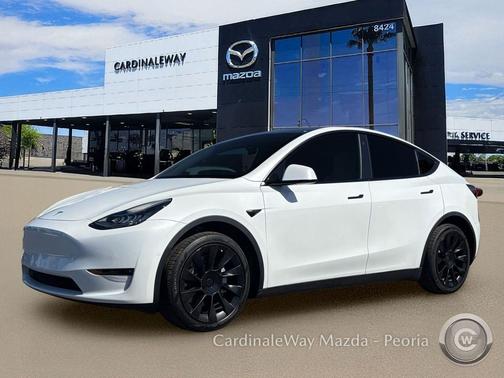 Pearl White Multi-Coat 2022 Tesla Model Y Long Range Dual Motor All-Wheel Drive