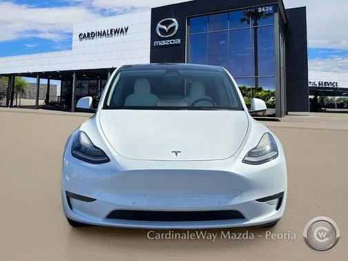 Pearl White Multi-Coat 2022 Tesla Model Y Long Range Dual Motor All-Wheel Drive