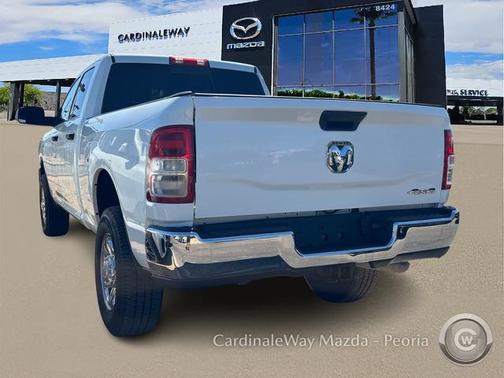 2022 RAM 2500 Tradesman Crew Cab 4x4 6'4' Box
