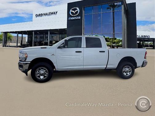 2022 RAM 2500 Tradesman Crew Cab 4x4 6'4' Box