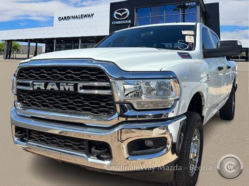 2022 RAM 2500 Tradesman Crew Cab 4x4 6'4' Box