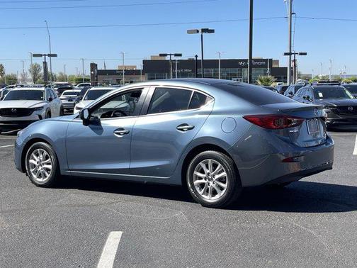 2016 Mazda Mazda3 i Touring