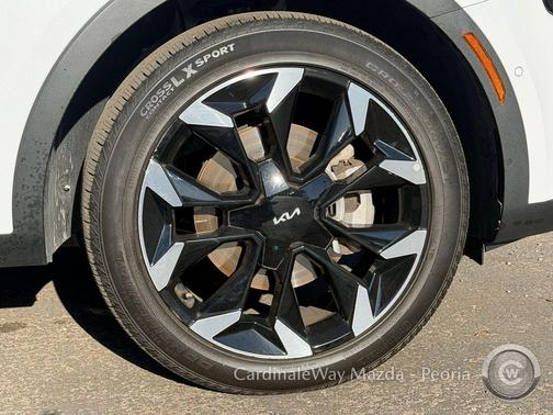 Glacial White Pearl 2025 Kia Sorento SX