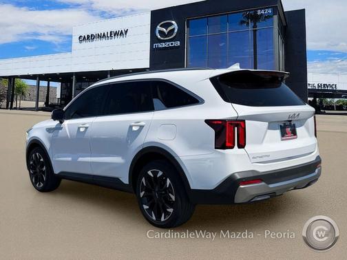 Glacial White Pearl 2025 Kia Sorento SX