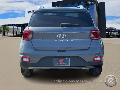 2022 Hyundai VENUE SEL