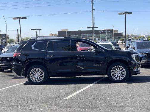 2024 GMC Acadia Denali
