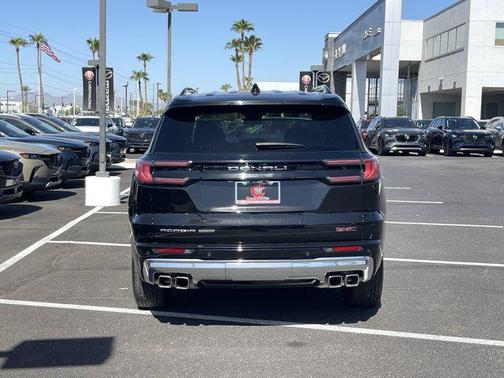 2024 GMC Acadia Denali