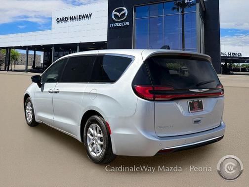 Silver Mist Clearcoat 2024 Chrysler Pacifica Touring L