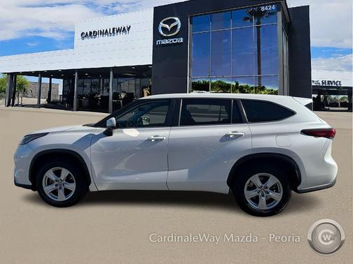 2023 Toyota Highlander LE