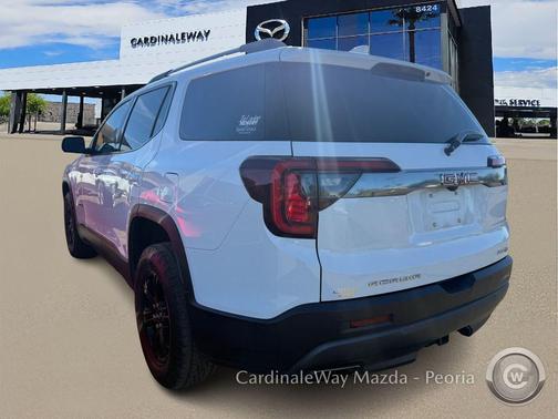 2023 GMC Acadia AWD AT4