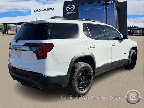 2023 GMC Acadia AWD AT4