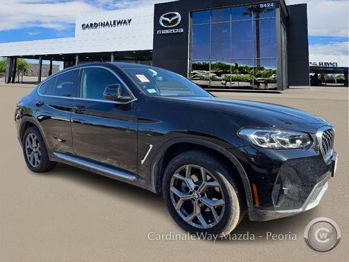2025 BMW X4 xDrive30i