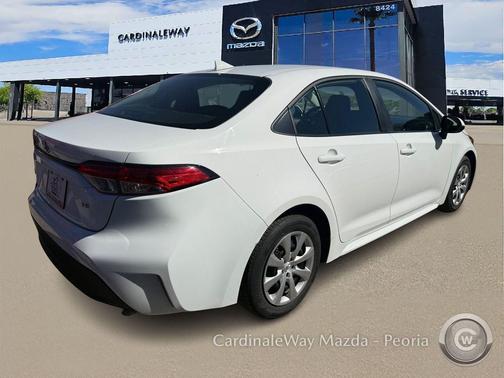 Ice Cap 2025 Toyota Corolla LE