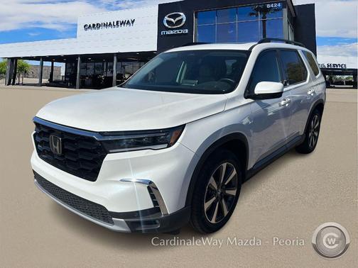 2025 Honda Pilot Touring 8-Passenger