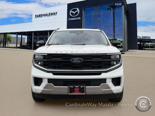 Oxford White 2025 Ford Expedition Platinum