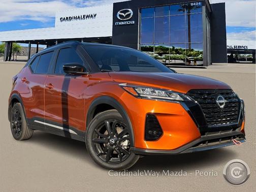 2023 Nissan Kicks SR