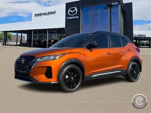2023 Nissan Kicks SR