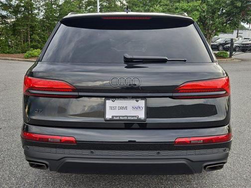 2025 Audi Q7 45 Premium Plus